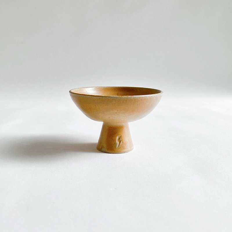 【小高台系列】鵝黃高腳碟 - 擺飾/家飾品 - 陶 黃色