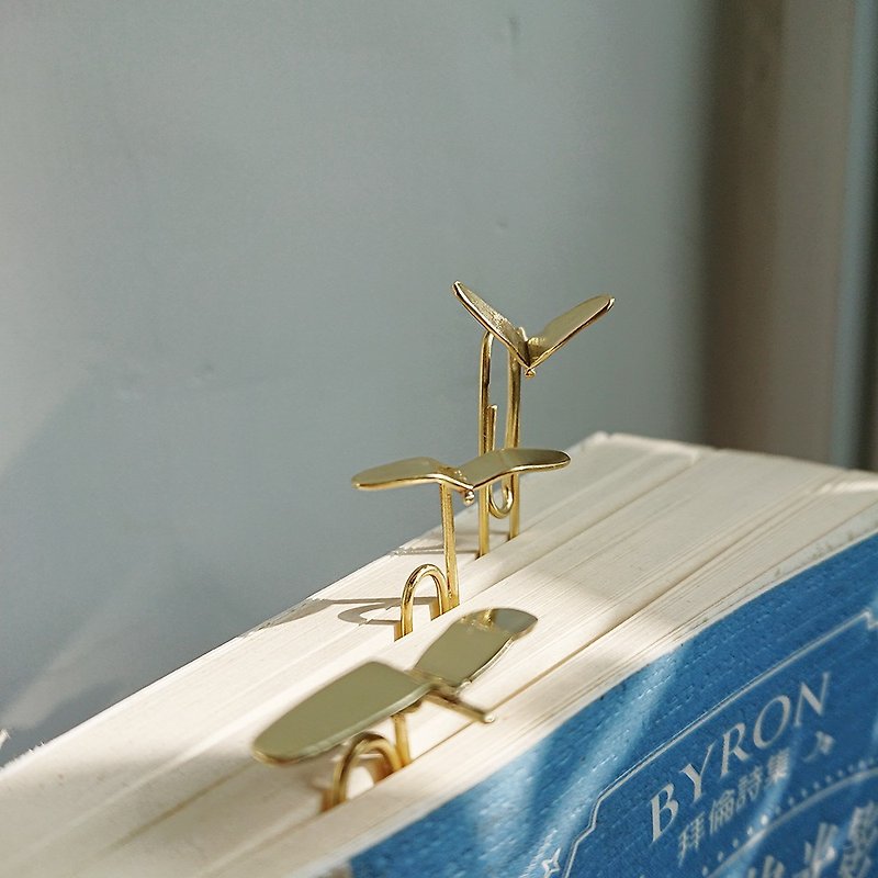 書房系-自由飛翔-海鷗黃銅復古迴紋針書籤一套 翅膀 - 書籤 - 銅/黃銅 金色