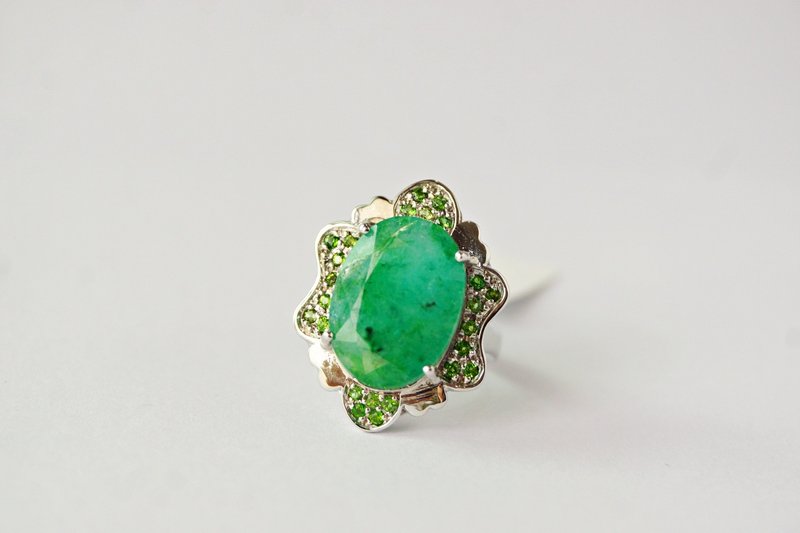Natural Emerald 9 Cts Ring Sterling Silver 925 With Whitegold Plated 7 US. - 戒指 - 純銀 綠色