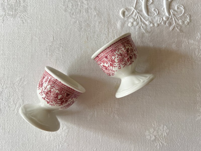 Gorgeous and elegant red flower egg cups, 2 pieces per set - Cups - Porcelain 