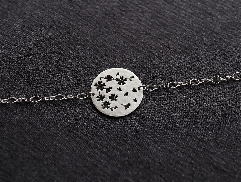 Ni.kou sterling silver cherry blossoms bracelet - Bracelets - Other Metals 