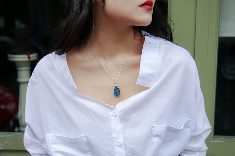Premium Glossy drop of strong blue labradorite necklace - สร้อยคอ - เครื่องเพชรพลอย สีน้ำเงิน