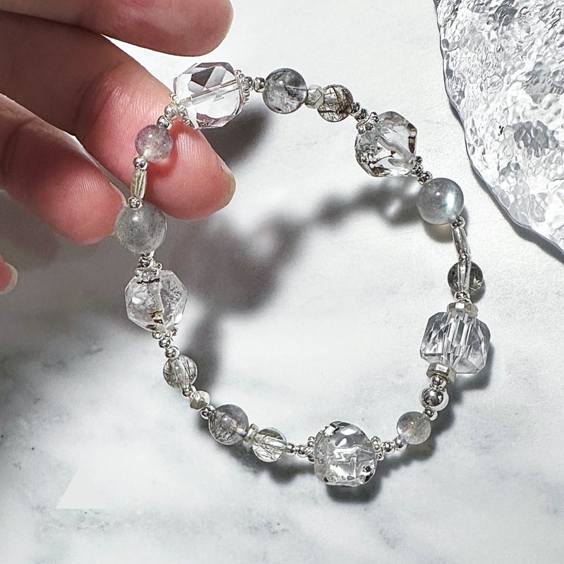 Brilliant Milky Way - Shining Diamond. Silver Hair Crystal. Labradorite - Pure Silver Design - สร้อยข้อมือ - คริสตัล สีเงิน