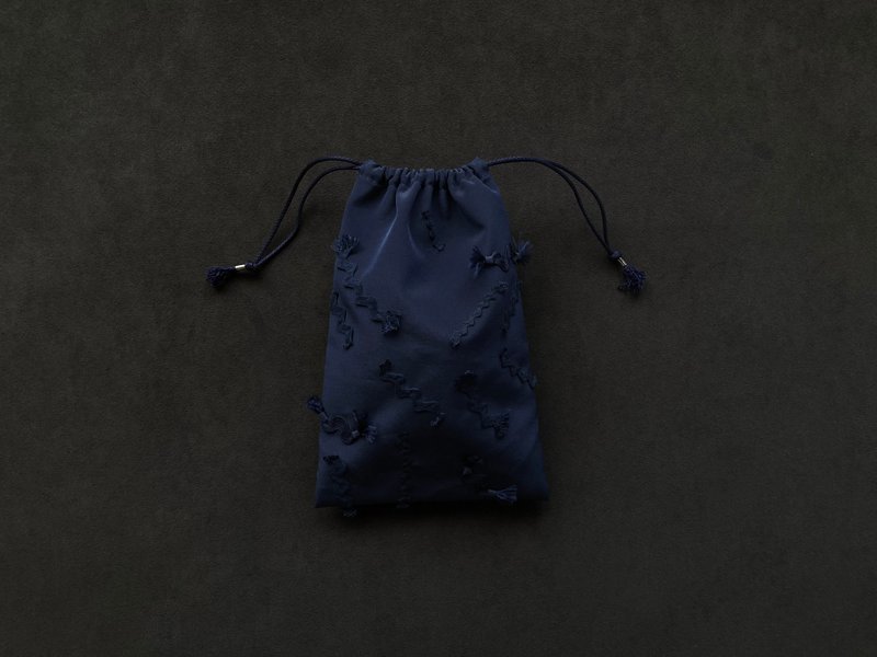 rickrack kinchaku ( navy ) - 化妝包/收納袋 - 聚酯纖維 藍色
