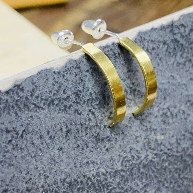 黃銅 耳環 可客製姓名 S398 - 耳環/耳夾/耳骨夾 - 銅/黃銅 金色