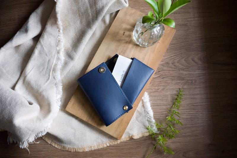 Pre-order丨Blue large-capacity rotating double-layer business card holder丨Customized typing丨Christmas gift - Card Holders & Cases - Genuine Leather Blue