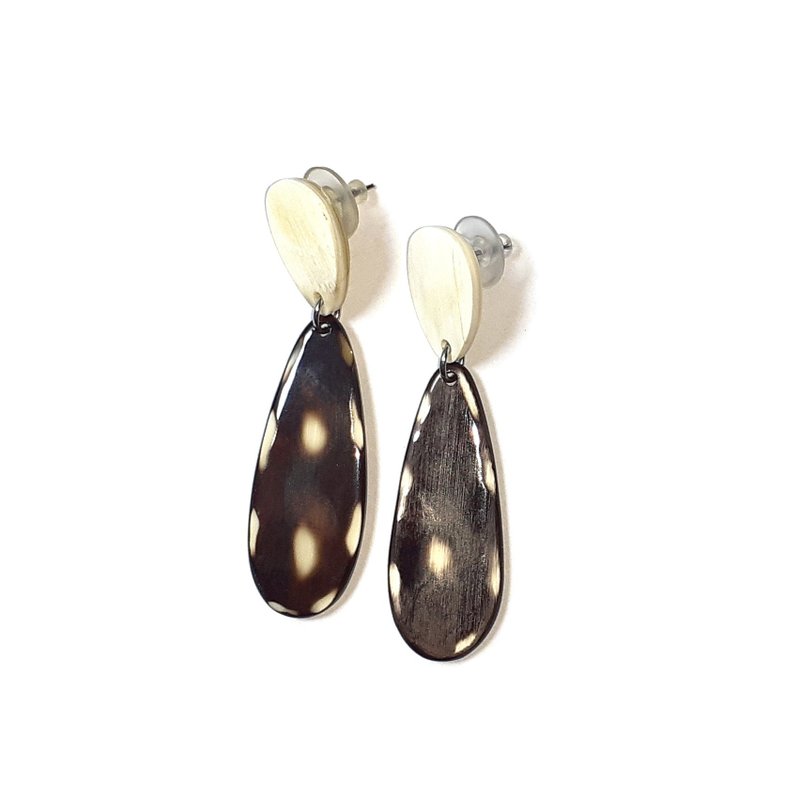Handmade Stud Earrings Dyed Buffalo Horn Jewelry Gifts for Women - 耳環/耳夾/耳骨夾 - 其他材質 黑色