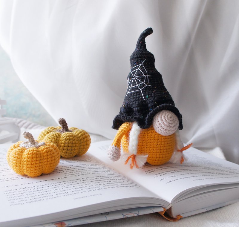 Fall Gnome with Pumpkins, Fall Tray Decor, Farmhouse Gnome Decoration, Pumpkin - 公仔/玩偶 - 棉．麻 橘色
