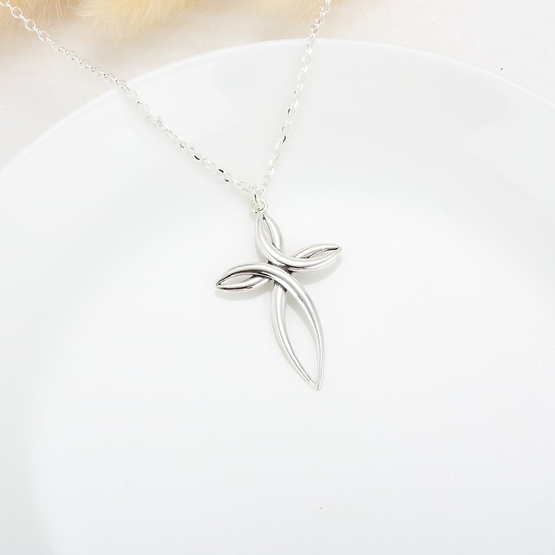 Curve Cross s925 Silver Necklace Birthday Christmas Valentine's Day gift - Necklaces - Sterling Silver Silver