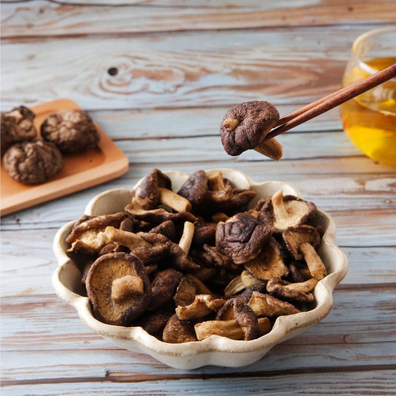 【Fragrant Mushroom】Shiitake chips 75g - ผลไม้อบแห้ง - วัสดุอื่นๆ สีนำ้ตาล