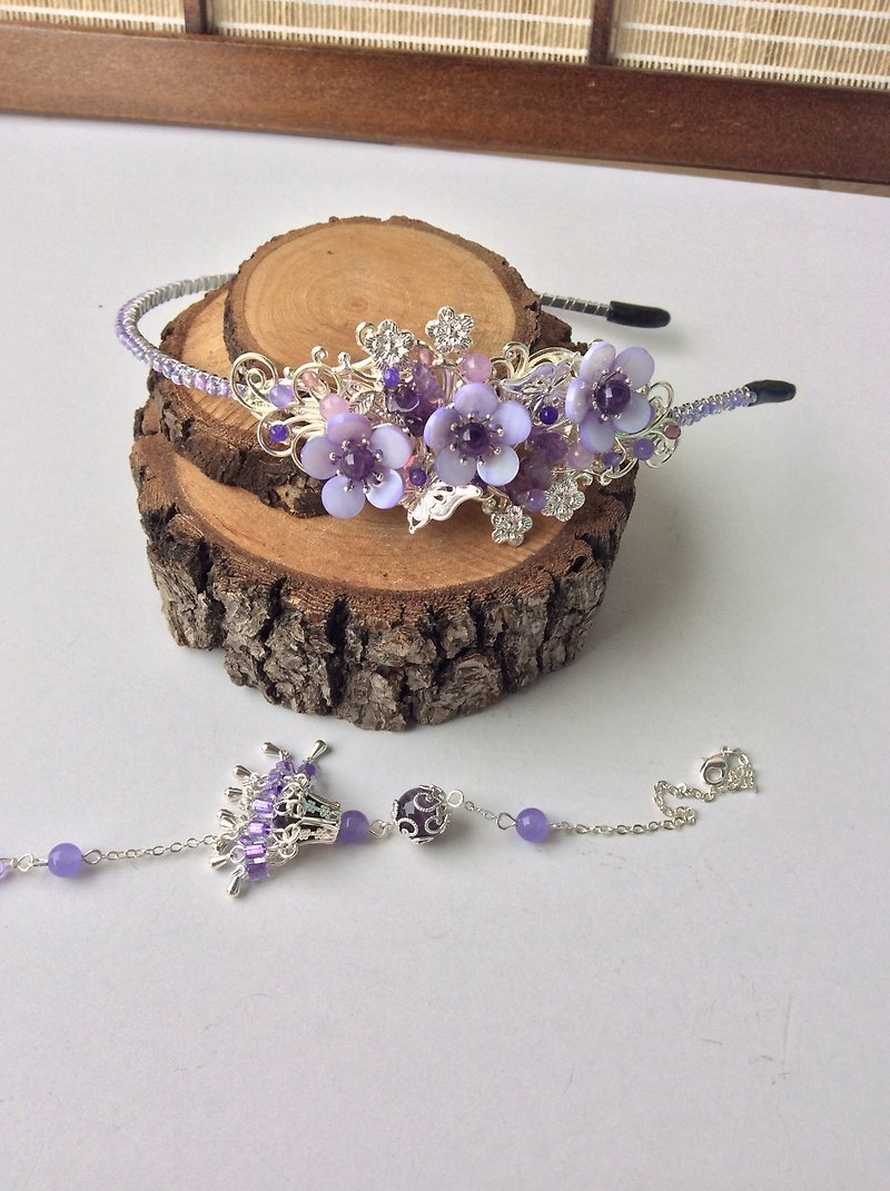 Meow handmade ~ dyed purple shell plum blossom headband - เครื่องประดับผม - วัสดุอื่นๆ สีม่วง