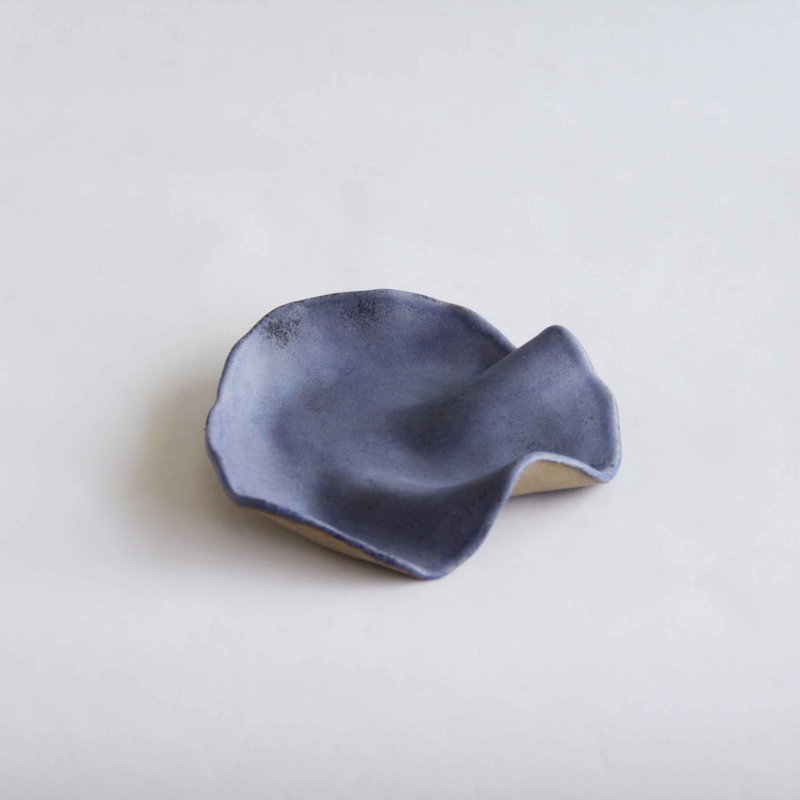 Handmade Ceramic Jewellery Dish - Matte Cornflower Blue - 花瓶/花器 - 陶 藍色