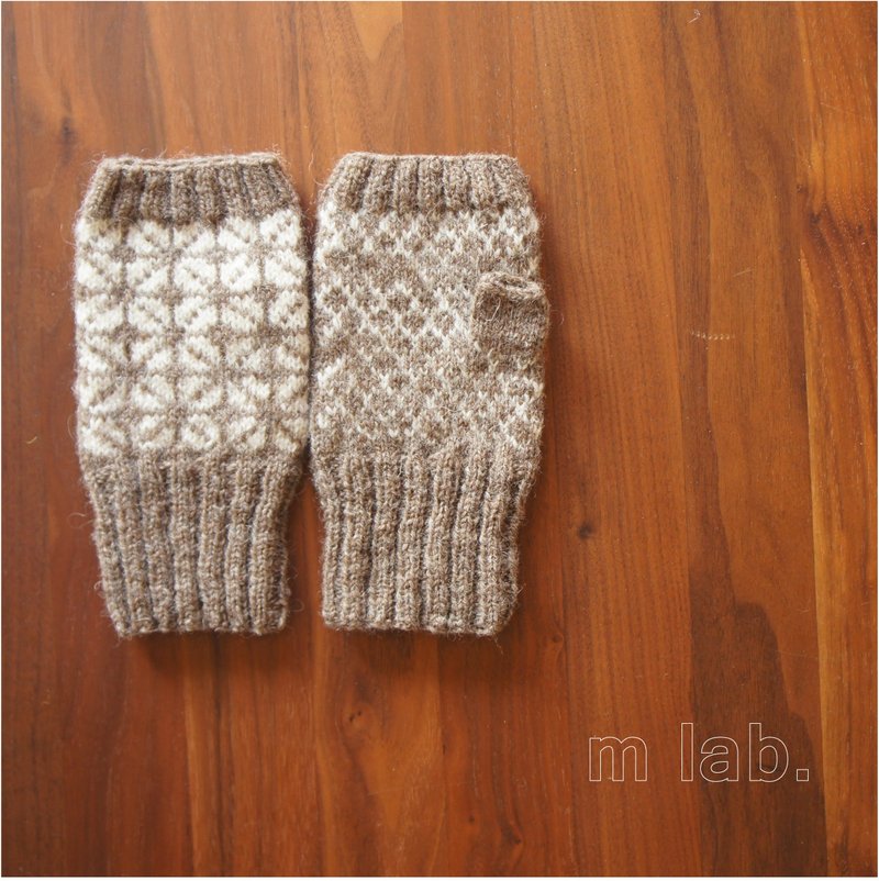 拉脫維亞傳統圖案暖手器咖啡廳 - 手套/手襪 - 羊毛 咖啡色