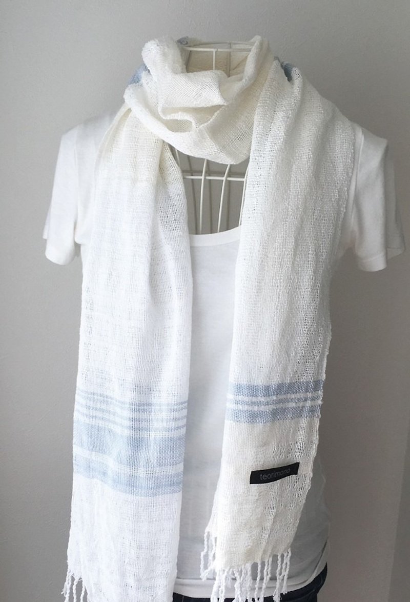 【綿：オールシーズン】手織りストール "White Blue" - スカーフ - コットン・麻 ホワイト