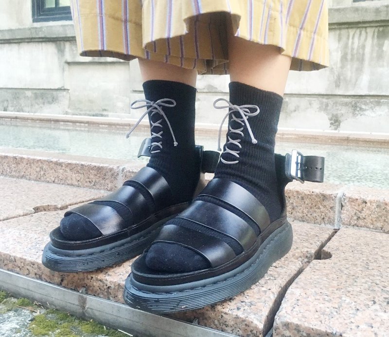 XX Socks/文青款綁繩中統襪/百搭黑/接單訂製 - 襪子 - 棉．麻 黑色