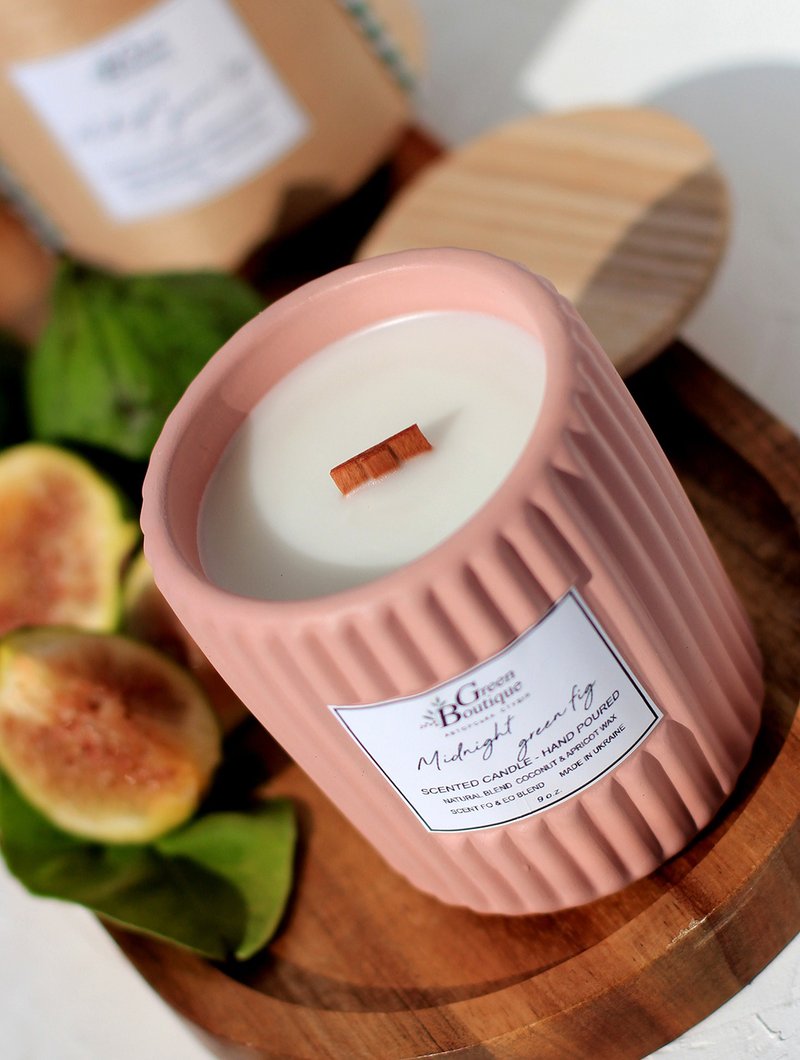 Luxury coco apricot creme scented candle MIDNIGHT GREEN FIG - 香氛蠟燭/燭台 - 蠟 咖啡色