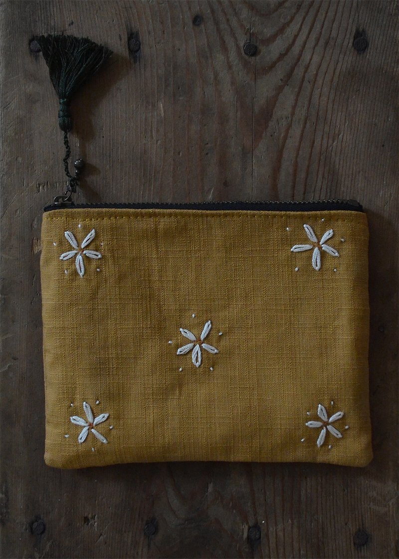 菊の手刺繍コインパース/カードパック - 財布 - コットン・麻 