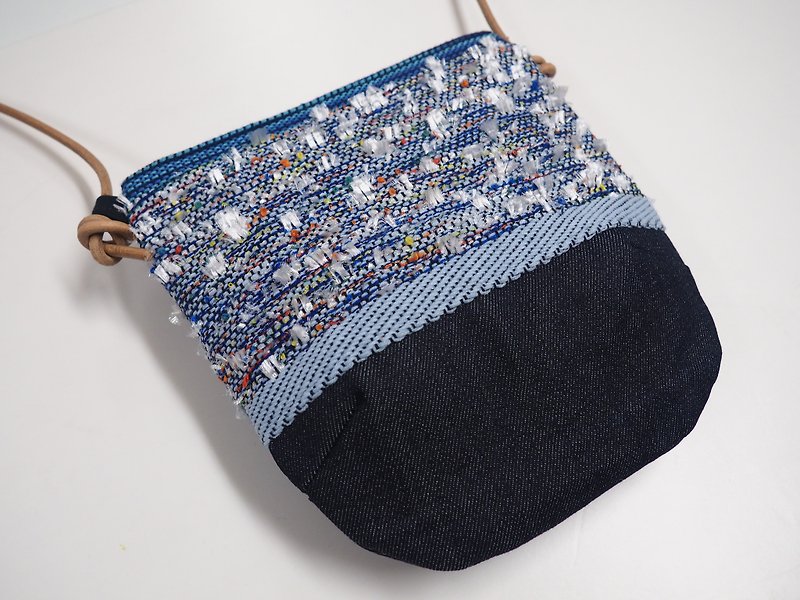 藍色織布側揹袋 - 側背包/斜背包 - 棉．麻 藍色