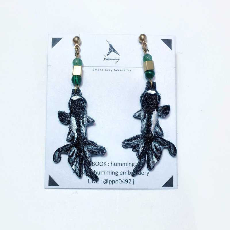 humming-Embroidery earrings / Goldfish - Earrings & Clip-ons - Thread Black