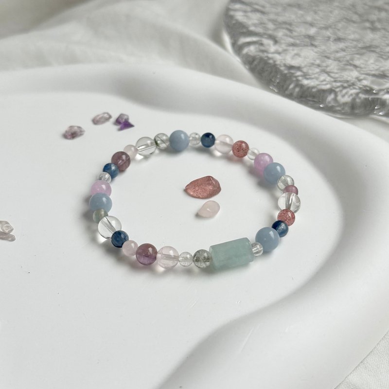 sweet flavor/aquamarine angel Stone/crystal bracelet customization - สร้อยข้อมือ - คริสตัล 