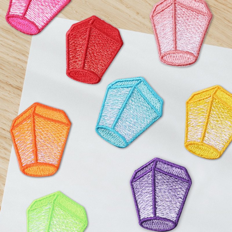 【刺繡布貼】小天燈 (九款) - 貼紙 - 繡線 