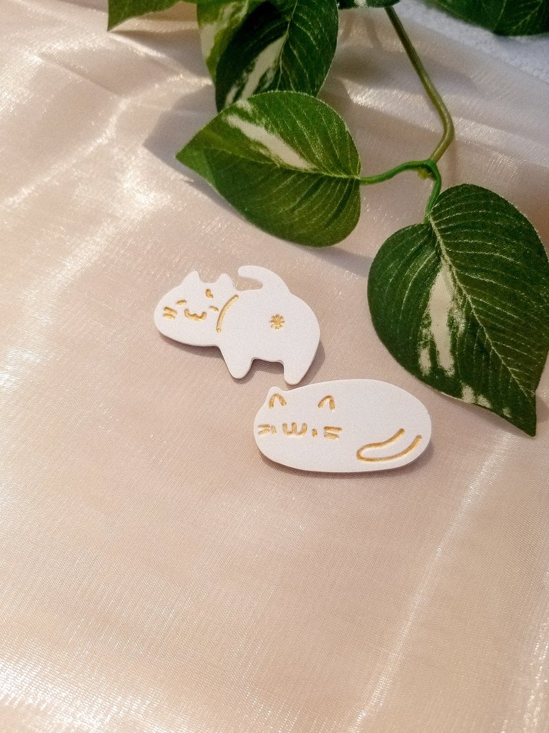 Cute Cat Plaster Pins, Essential Oil Plaster Diffuser - Badges & Pins - Other Materials White