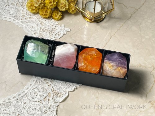 奧芃絲美學工坊 Queen's Craftwork 璀璨礦巖寶石皂4入禮盒