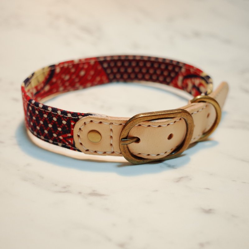 Dog collar L size retro Japanese ancient cloth red plaid yellow duckling can be attached to the leash and purchase tag - ปลอกคอ - ผ้าฝ้าย/ผ้าลินิน 