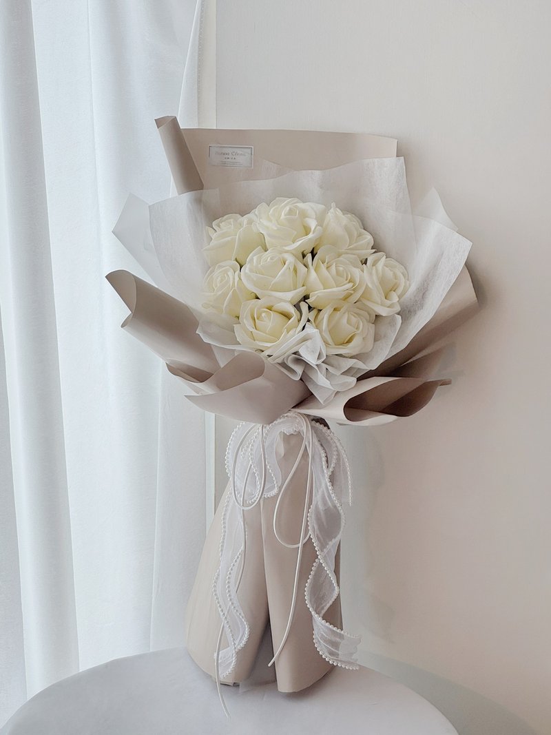 白玫瑰花束/告白花束/送女生/韓系花束/米白色花束 - 乾燥花/永生花 - 植物．花 白色