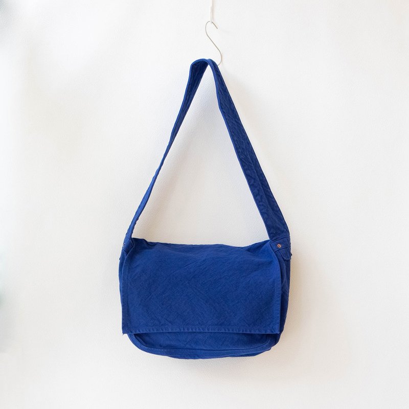 News Paper Bag L [Ruri] (VC-5L) - Messenger Bags & Sling Bags - Cotton & Hemp Blue