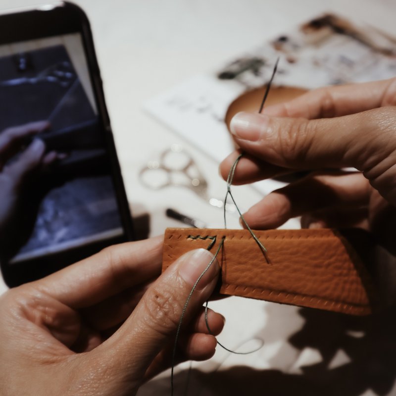 Leathermaking by me || Hand-stitched genuine leather key ring material bag || Leather material bag leather DIY - เครื่องหนัง - หนังแท้ 