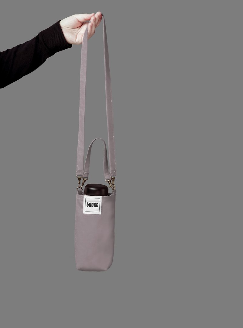 Universal environmentally friendly beverage bag detachable long strap with oblique shoulder carrying 藕 purple gray - Handbags & Totes - Cotton & Hemp Gray