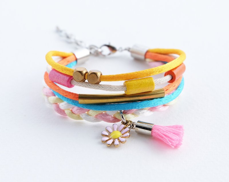 Colorful boho summer multilayer bracelet with flower and tassel charms - สร้อยข้อมือ - วัสดุอื่นๆ หลากหลายสี