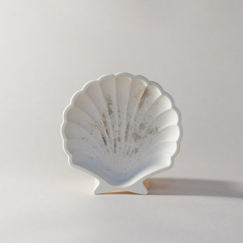拾石 Jesmonite英國礦石樹脂/飾品盤 - 金箔藝術珍珠白貝殼盤