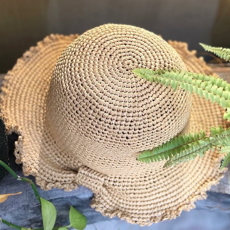 Butterfly lace wide-brimmed hat (primary color) / summer sun hat / woven straw hat / hand-made crocheted hat - หมวก - วัสดุอื่นๆ 