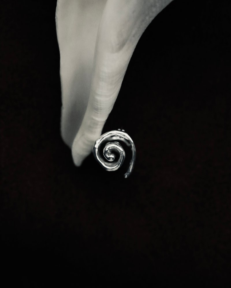 Tidal Coil Earrings | 潮蜷耳環 - 耳環/耳夾/耳骨夾 - 純銀 銀色