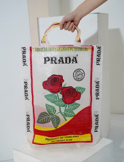 プラダショルダーバッグ プラダ レディース】サフィアーノショルダーバッグ｜PRADA