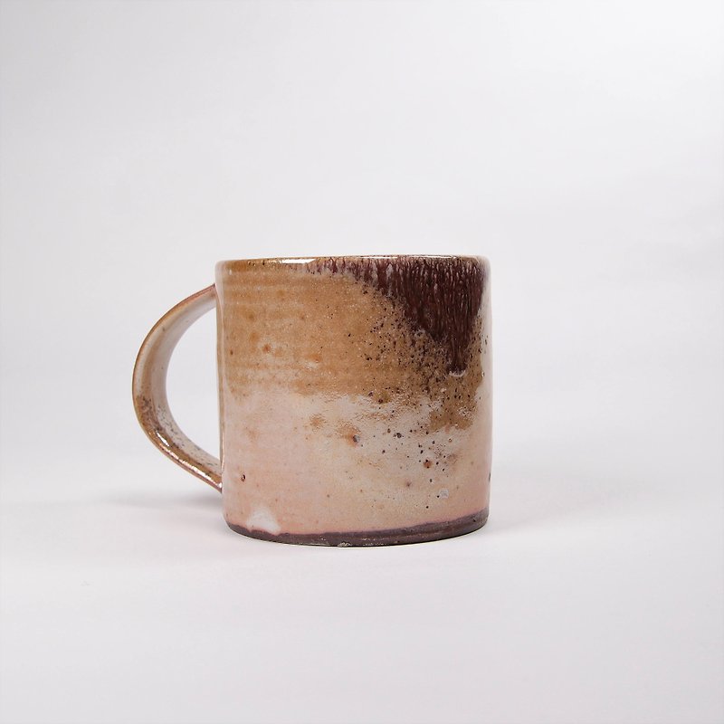Mingyao kiln l firewood Shino glaze copper red falling gray single cup coffee cup - Mugs - Pottery Multicolor