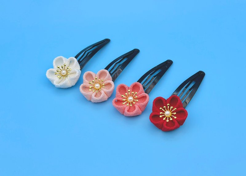 Cute Plum Flower lover Hairpin Red Pink White/Tsumamiwork Hairpin Japanese Yukata Kimono Coming of Age Ceremony Graduation Ceremony Entrance Ceremony Japanese Style Japanese Dress Spring Shichi-Go-San Entrance Ceremony Graduation Ceremony Hakama - ชุดเด็ก - ผ้าไหม สึชมพู