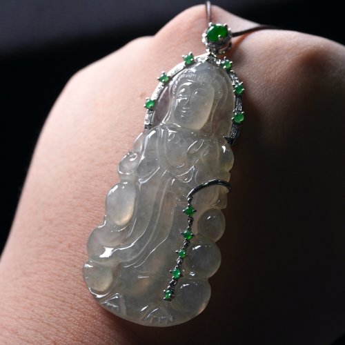 瓔珞珠寶盒 E.L.Jewelry Box 冰種翡翠觀音菩薩項鍊 18K金鑽石鑲嵌 | 天然緬甸玉翡翠A貨 |送禮