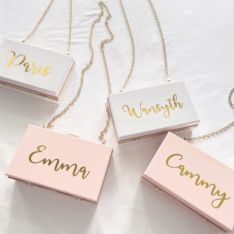 [Customized] Small square box cross-body bag / cross-body bag wedding sister bridesmaid wedding creative gift - กระเป๋าแมสเซนเจอร์ - พลาสติก หลากหลายสี