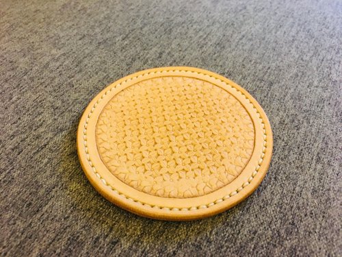 Veather手縫設計皮件 【免費客製壓印字母】【生日禮物】真牛皮皮雕杯墊-Pikelets
