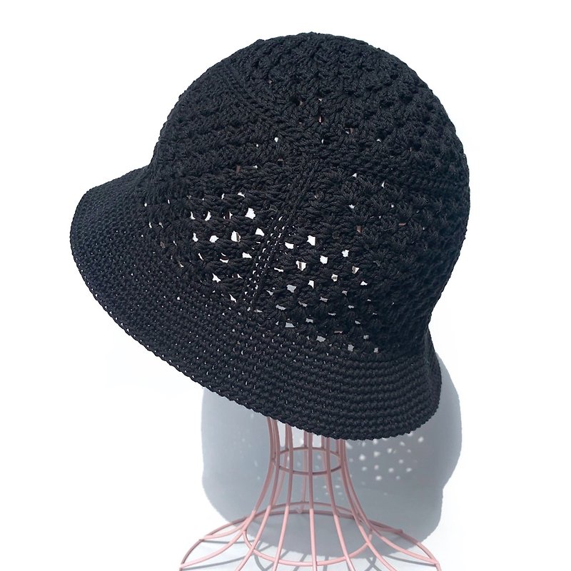 [Crochet Hat] Crochet Crochet Granny Bucket Hat Black - หมวก - ผ้าฝ้าย/ผ้าลินิน สีดำ