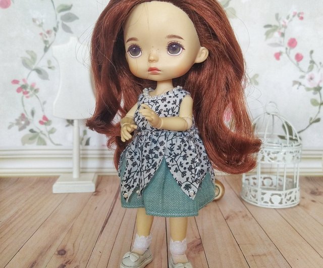 Floral dress for the little beauty. For 9-10 inch dolls Monst