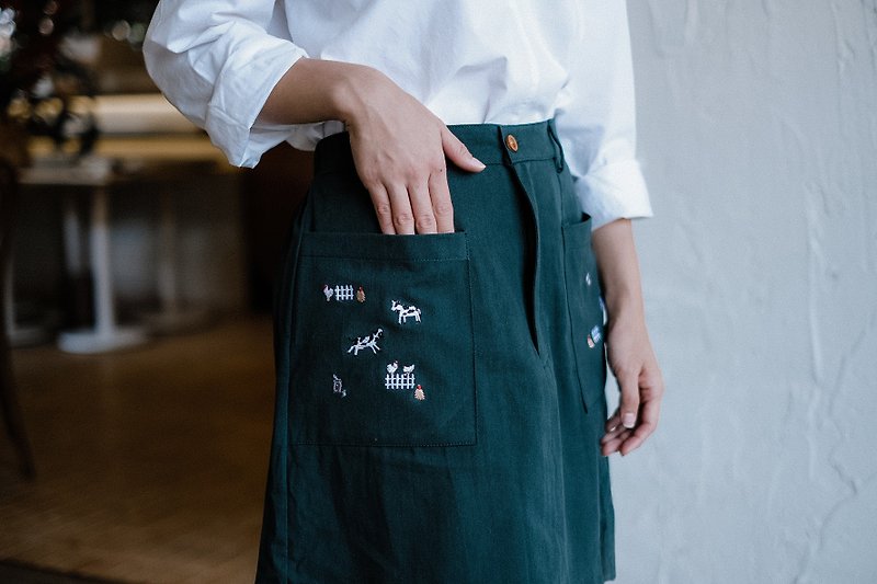 Mini A Skirt ミニスカート: Green - スカート - コットン・麻 グリーン