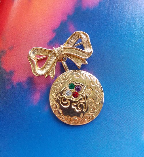 老時光角落 Vintage Jewelry 西洋古董飾品 AVON 蝴蝶結 聖誕球造型 別針