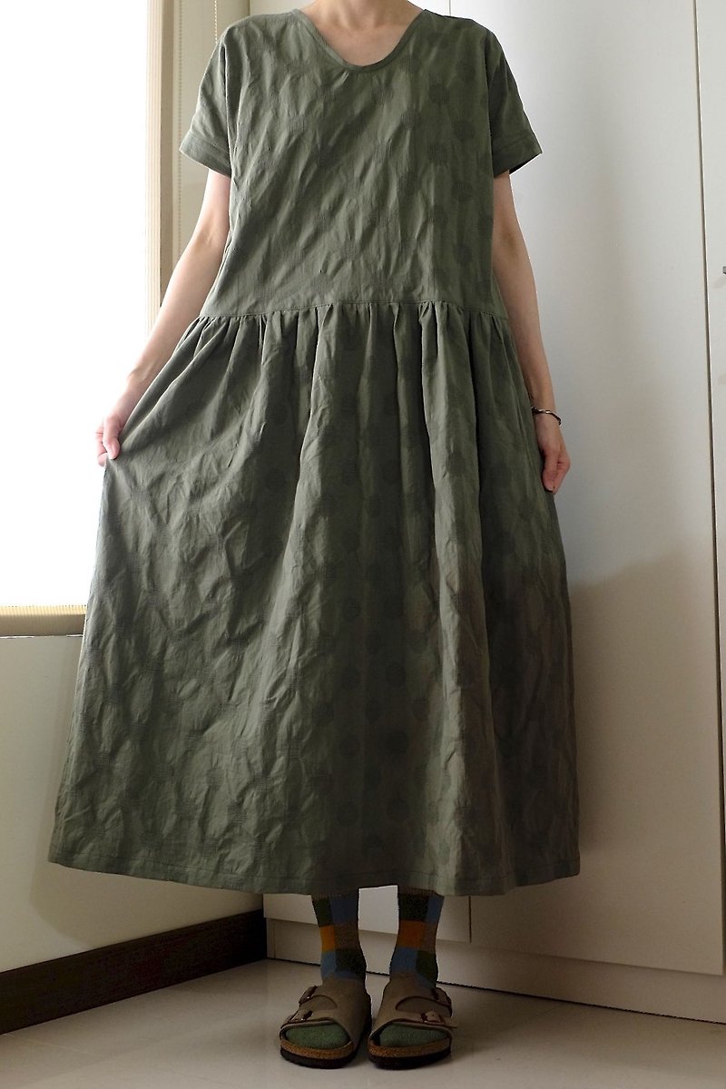 日常手作服  綠橄欖編織水玉寬洋裝  麻棉 - 洋裝/連身裙 - 棉．麻 綠色