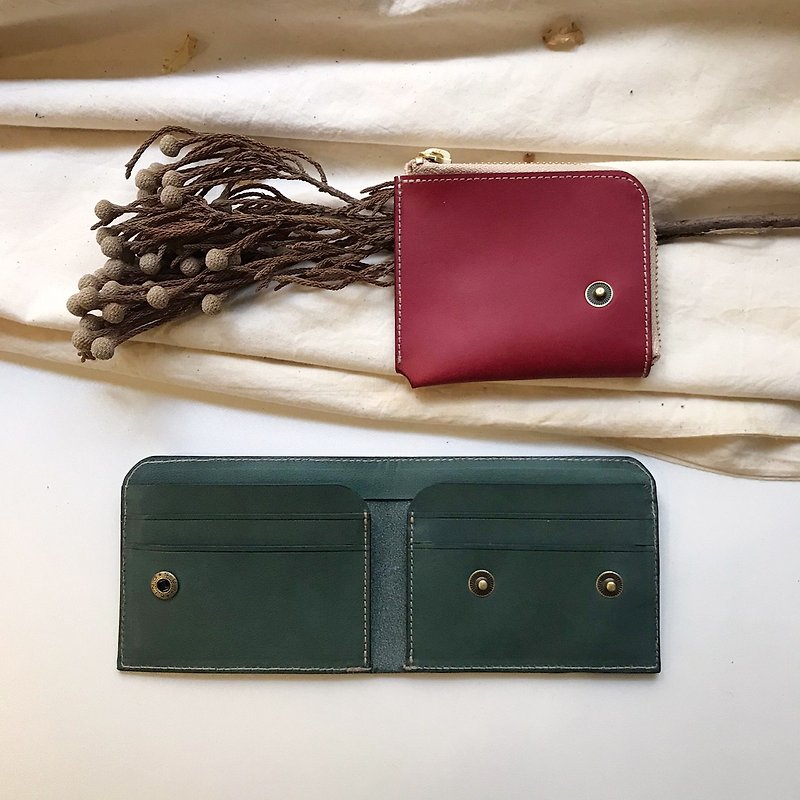 Vegetable tanned leather short clip _ 4 card layers _ detachable coin bag _ cypress green _ coral red - Wallets - Genuine Leather Green