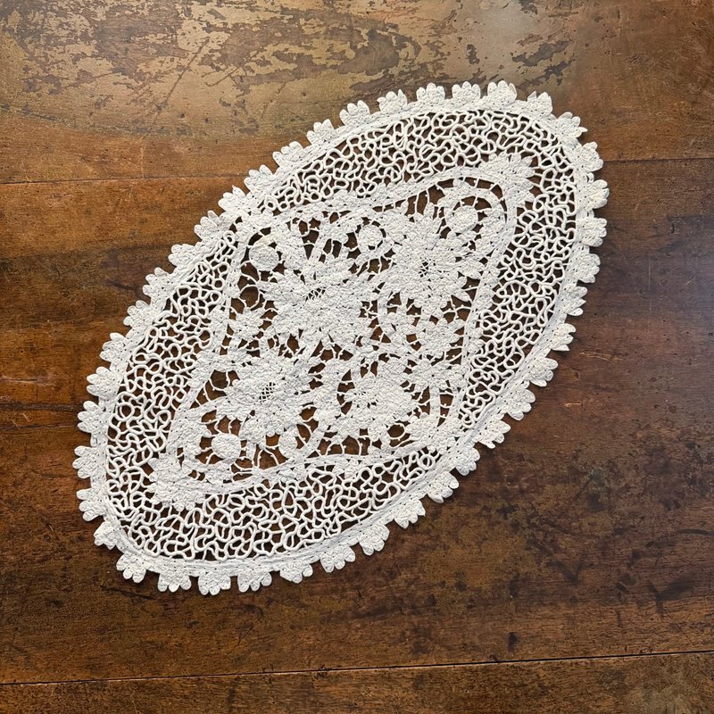 50642-迷人法國古董蕾絲桌墊 50x30cm - 擺飾/家飾品 - 棉．麻 