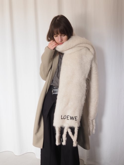 LOEWE ホワイト モヘアマフラー LOEWE ロエベ ロゴ モヘア マフラー オフホワイト ヴィンテージ